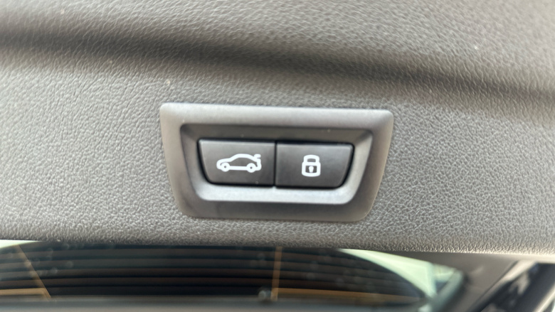 BMW 2 Series 220i MHT M Sport 5dr DCT Petrol Hatchback